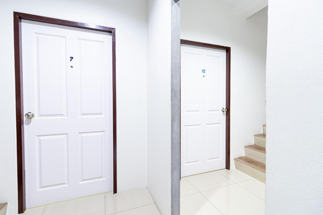 Central View Hostel Хатъяй Экстерьер фото