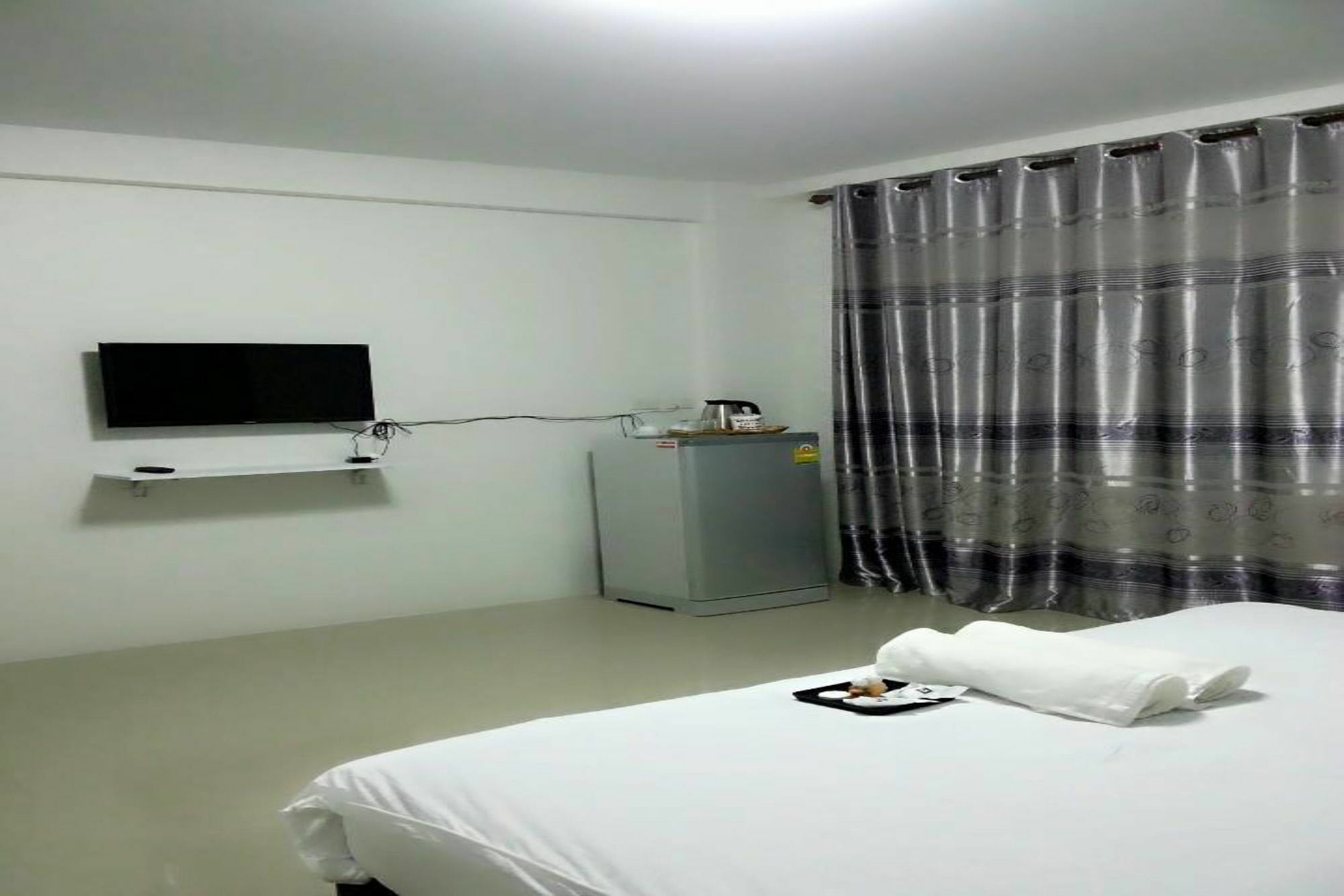 Central View Hostel Хатъяй Экстерьер фото